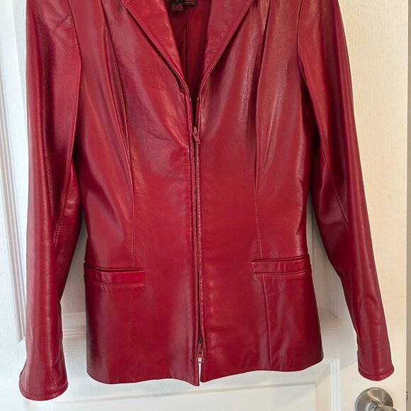 Danier Red Leather Blazer – Made in Canada (Size P / XS-S) - Picture 4 of 5